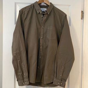 Urban Outfitters mens army green Button down shirt medium.